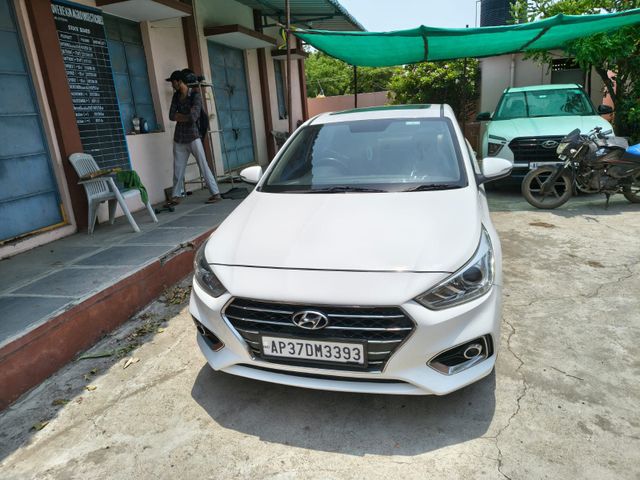 Hyundai Verna